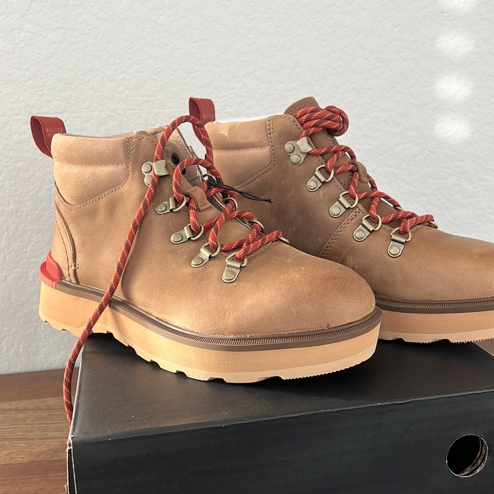 Sorel Hi-Line Hiker 7.5 Hiking Boot Snow Boot